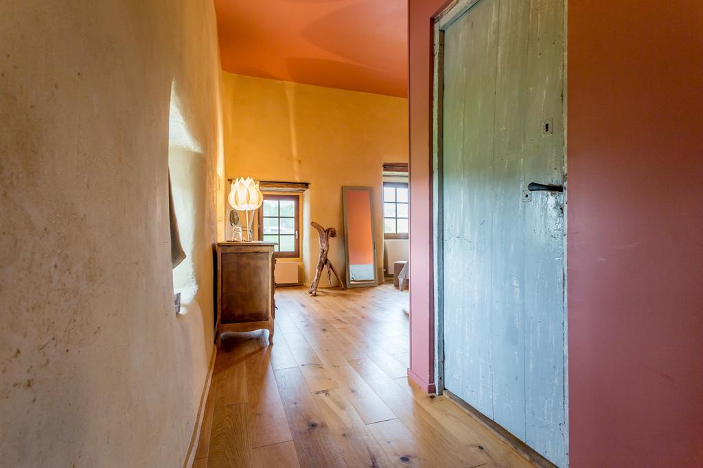 Les Fous Du Village Saint-Esteben Экстерьер фото